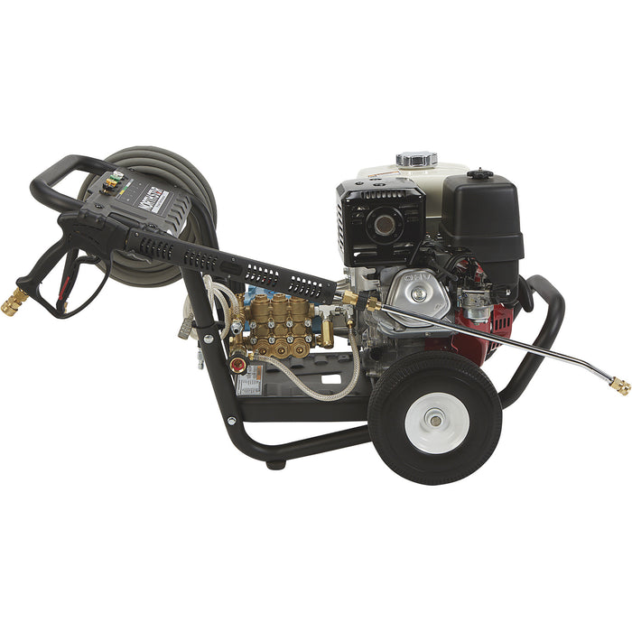 NorthStar Gas Cold Water Pressure Washer, 4200 PSI, 3.5 GPM, Honda Engine, Model# 157127