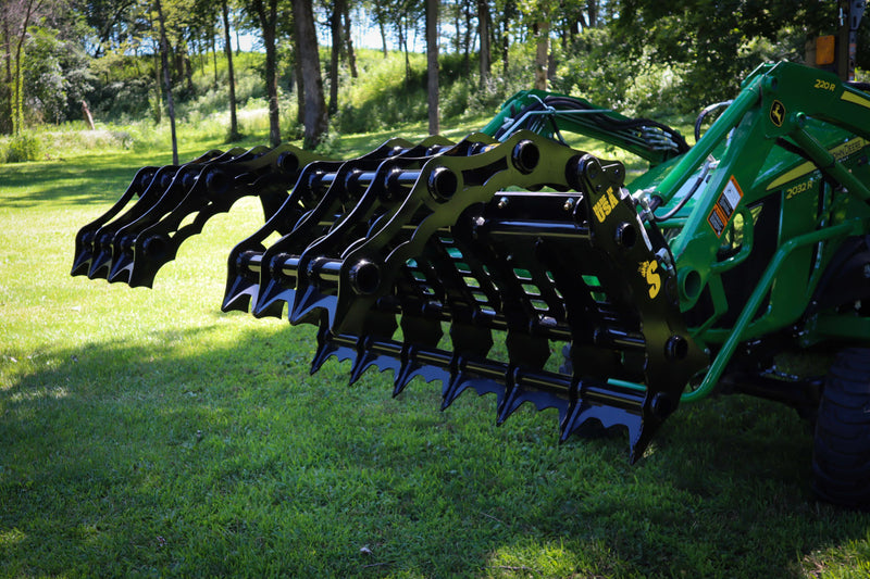 Compact Clam Grapple (CCG)