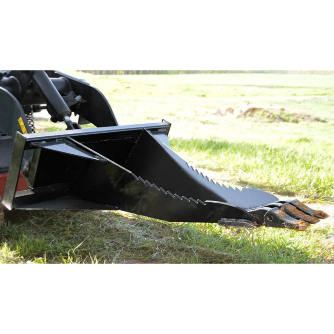 Loflin Fabrication Compact Tractor Stump Bucket — Main View